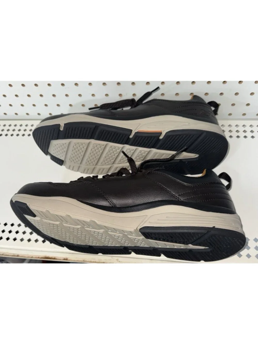 Skechers excellent see